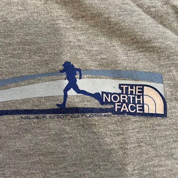 The North Face Gray Short Sleeve Tee - Picture 3 of 9
